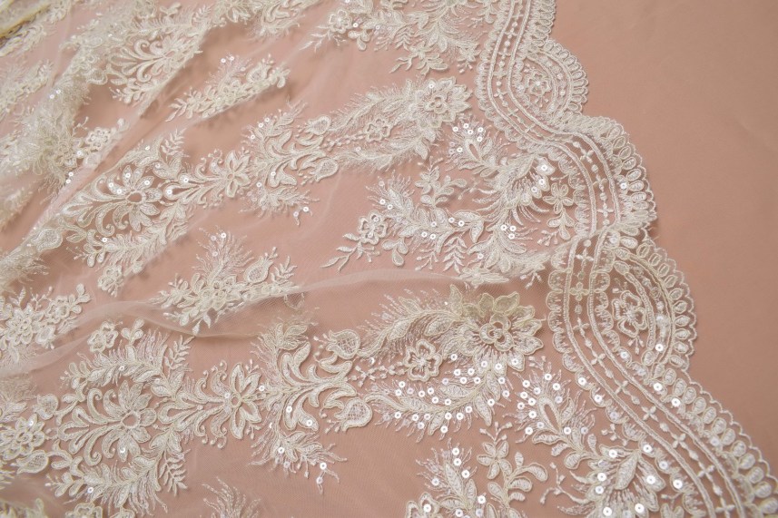 Sale: Guipure &laquo;34621&raquo;